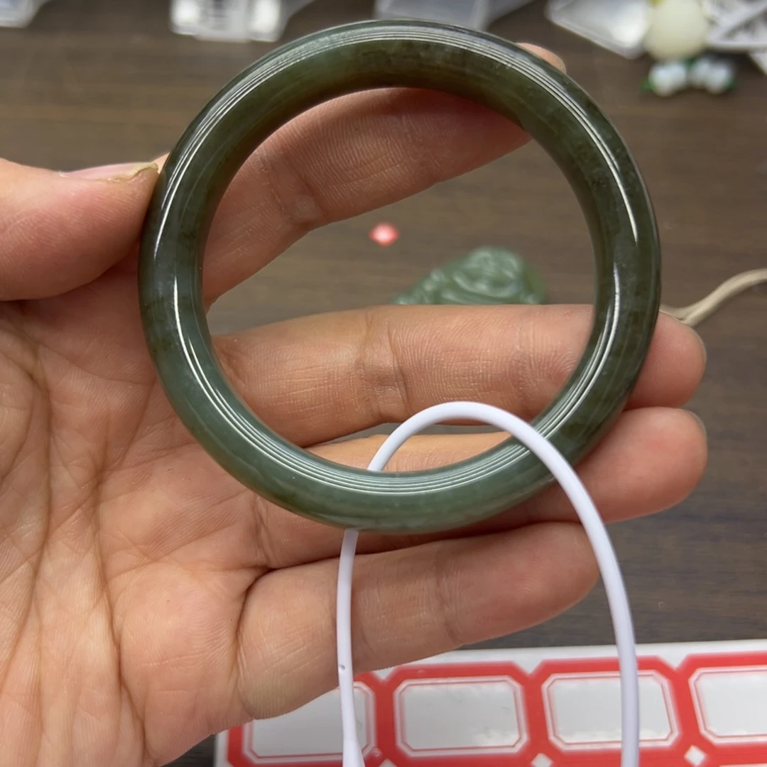 和田玉未镶嵌手镯52.7圈围101