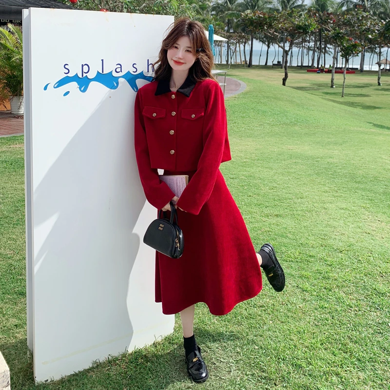 红色高级感早秋穿搭套装女款2025新款小香风轻奢上衣半身裙两件套
