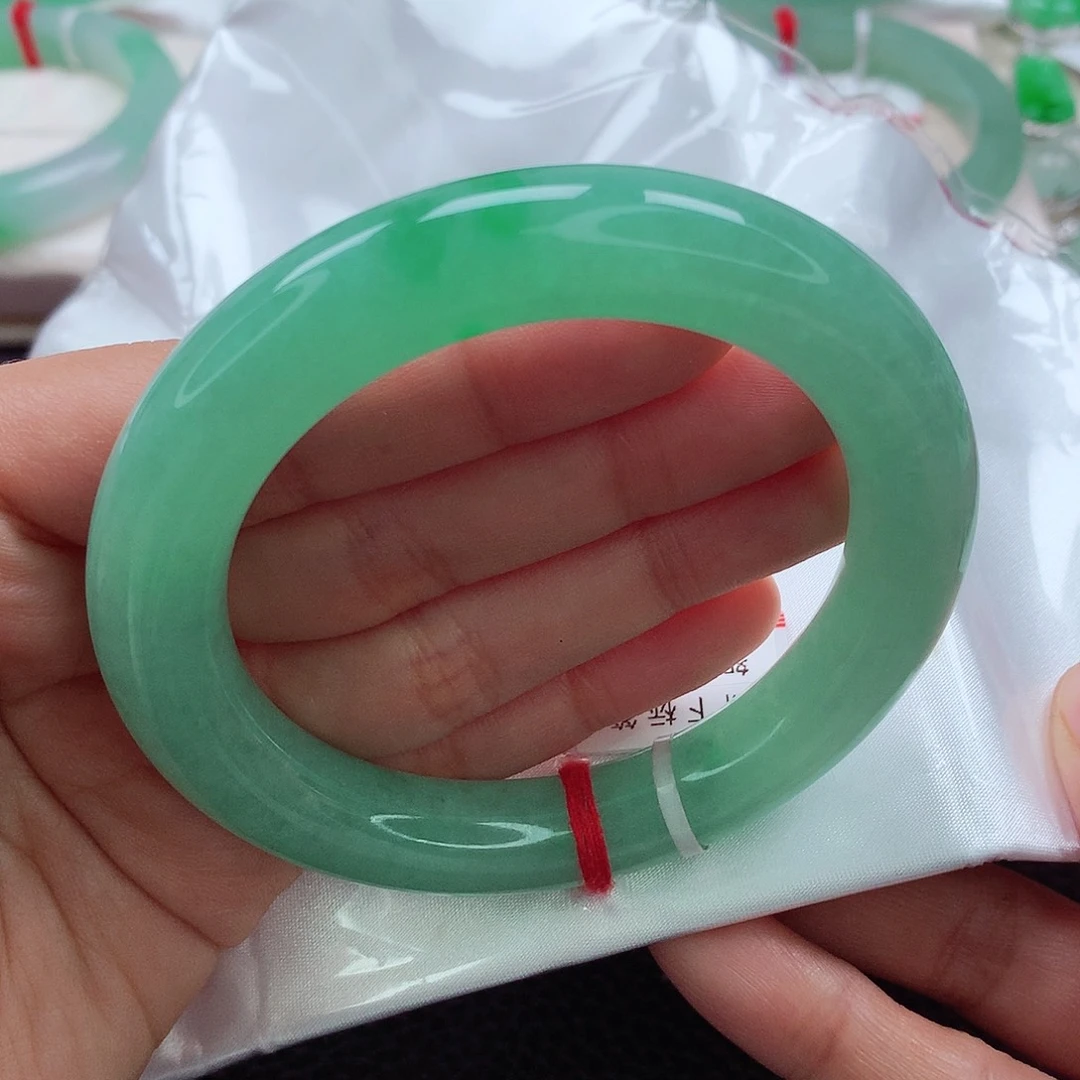 翡翠手镯未镶嵌55冰果冻绿
