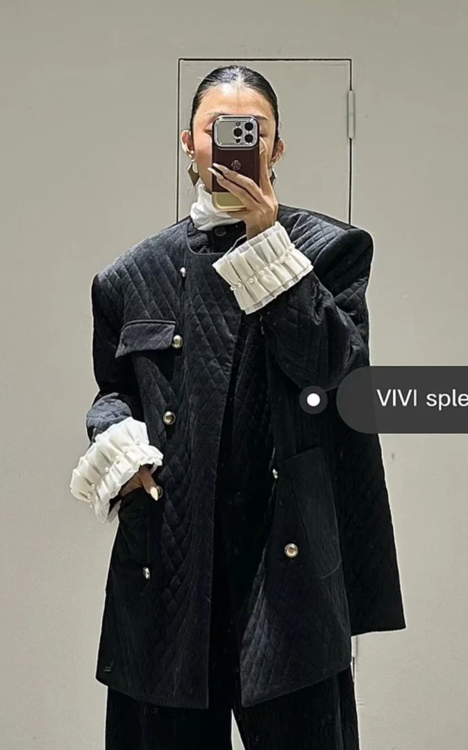VIVI年货新款 加厚丝绒感觉的袖子拼接外套
