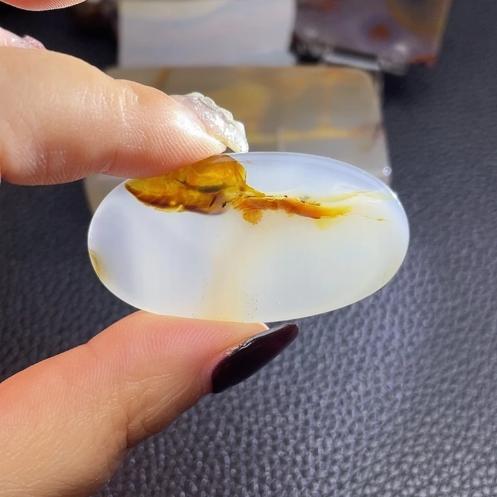 窗***树玛瑙/玉髓未镶嵌颈饰