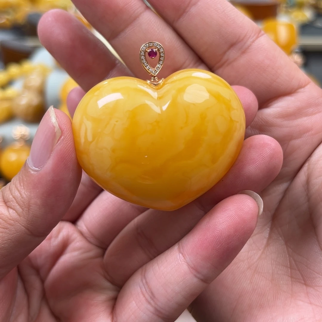 蜜蜡18K金镶嵌珠宝奇石