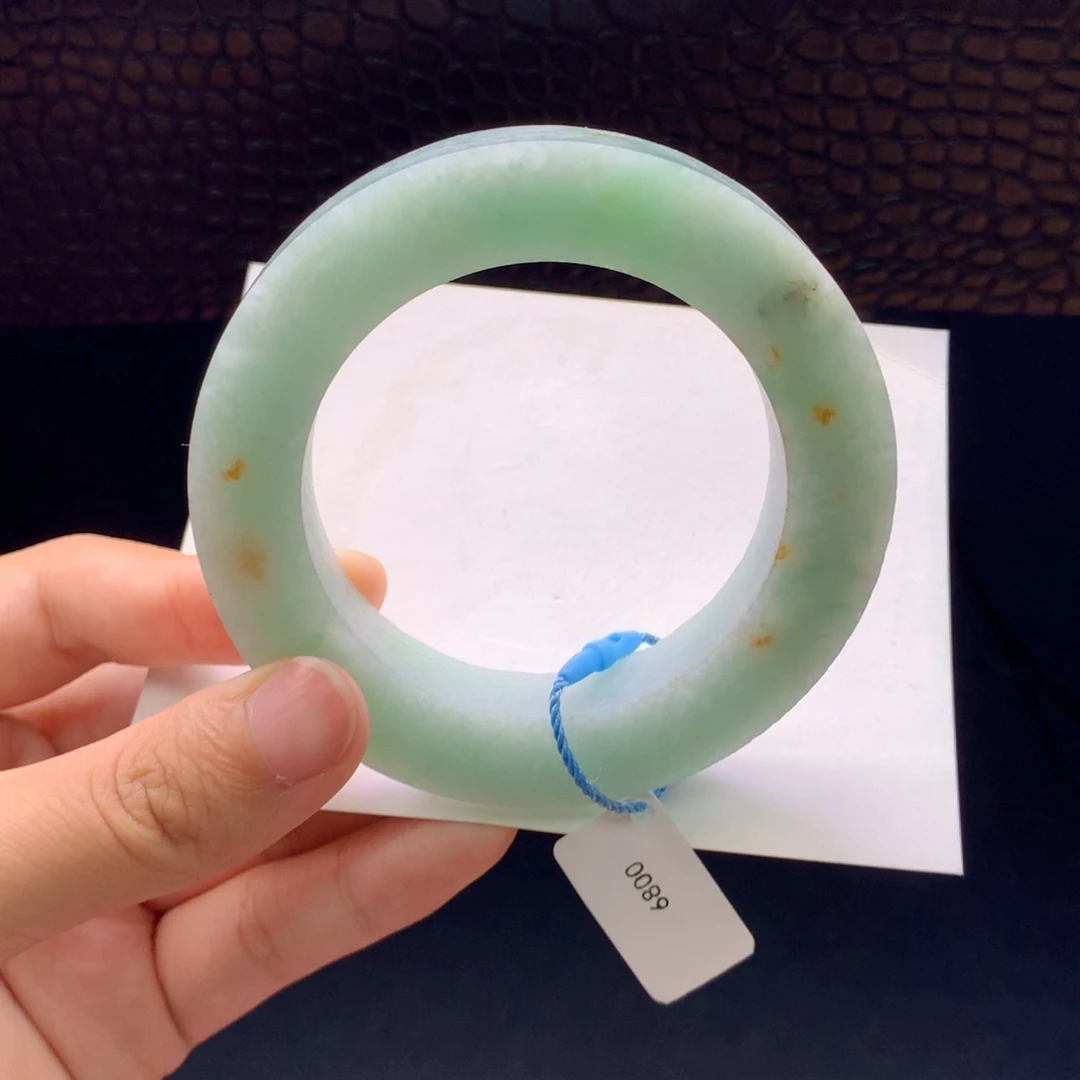 未镶嵌手镯定制翡翠