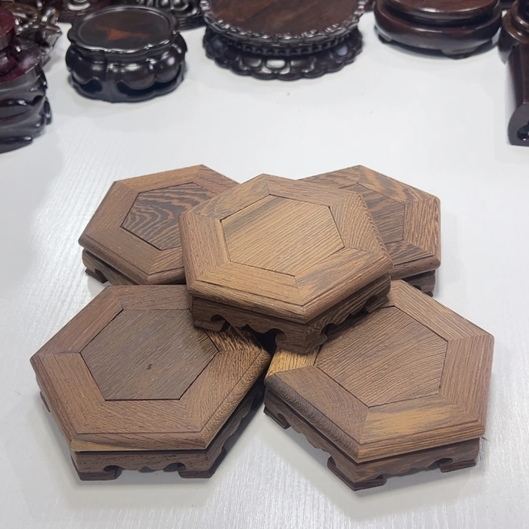 红木底座精雕工艺品