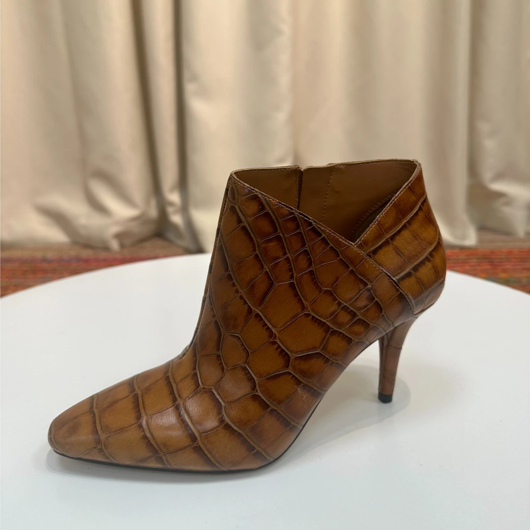 外贸真皮正品短靴断码