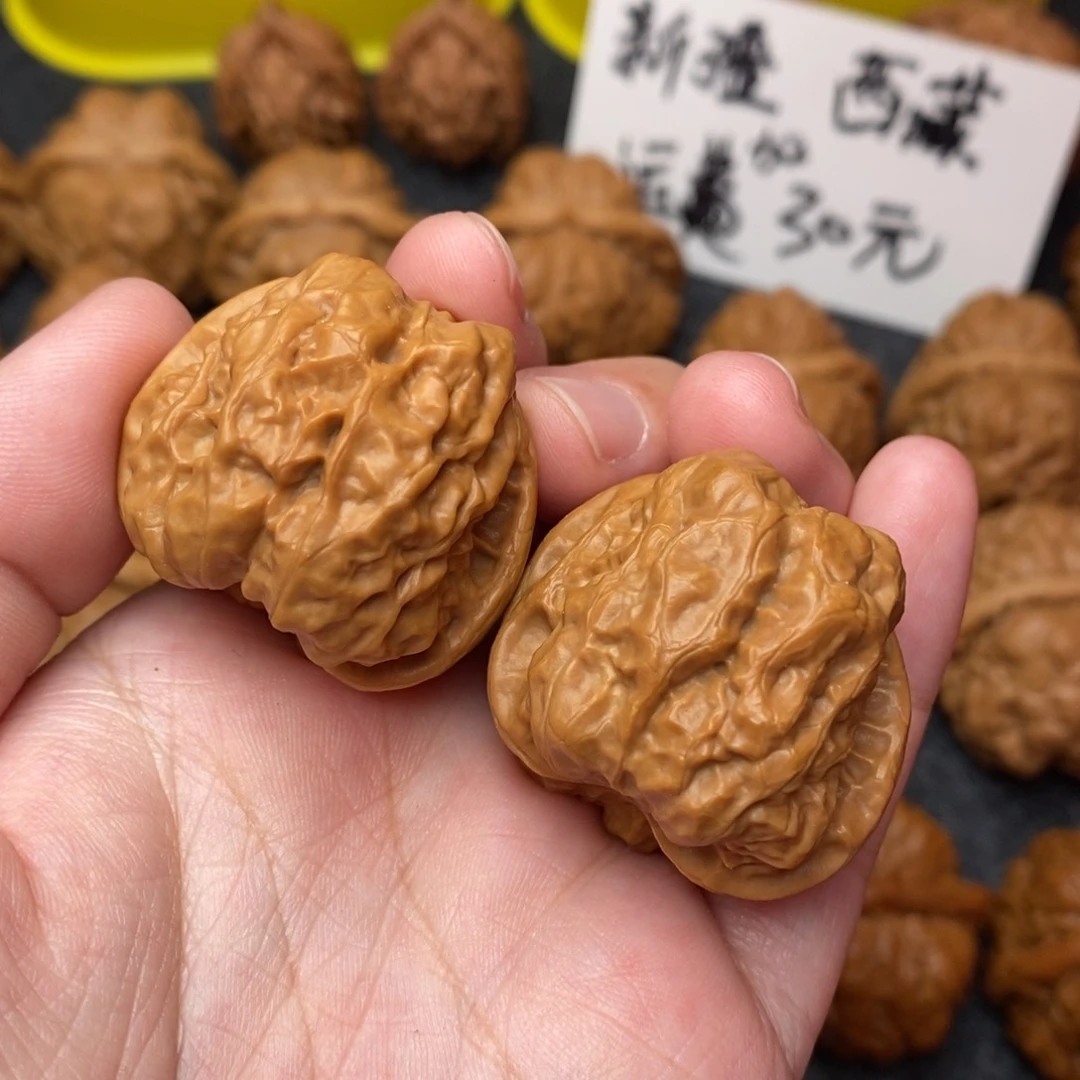 文玩核桃把件蛋**?蛤蟆33