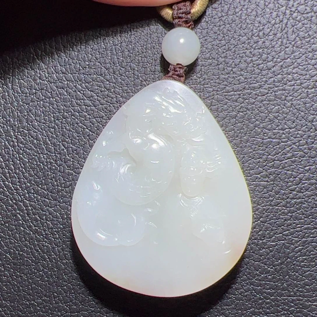 家***宝和田玉未镶嵌颈饰