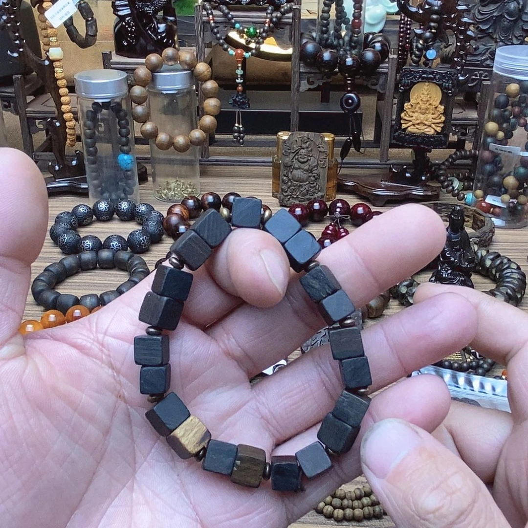 滴血莲花菩提手串