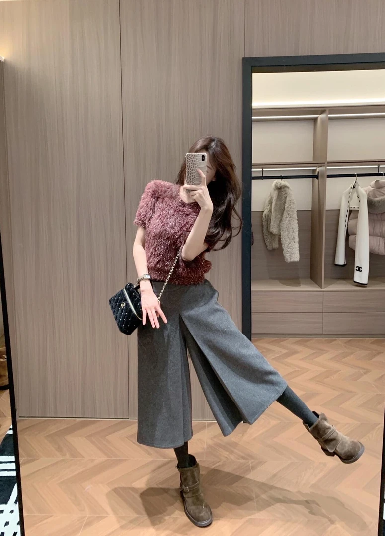 咖色高领毛衣秋冬季新款修身显瘦百搭短袖小众内搭上衣阔腿裤套装