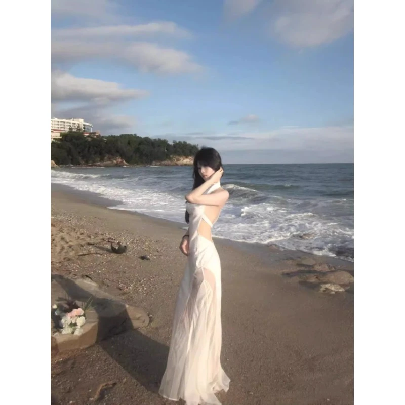 设计感纯欲风辣妹性感海边度假氛围感十字露背无袖吊带挂脖长裙子