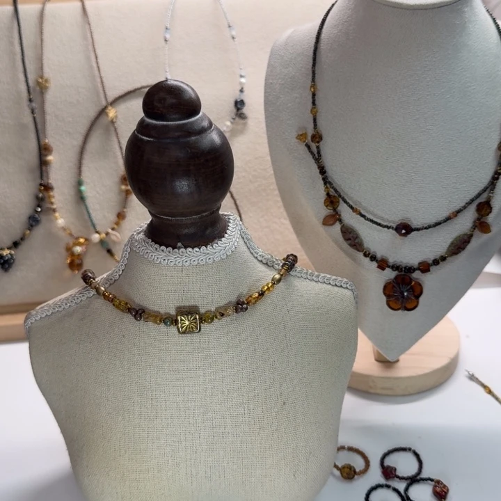 花岗石钛钢琉璃钛钢