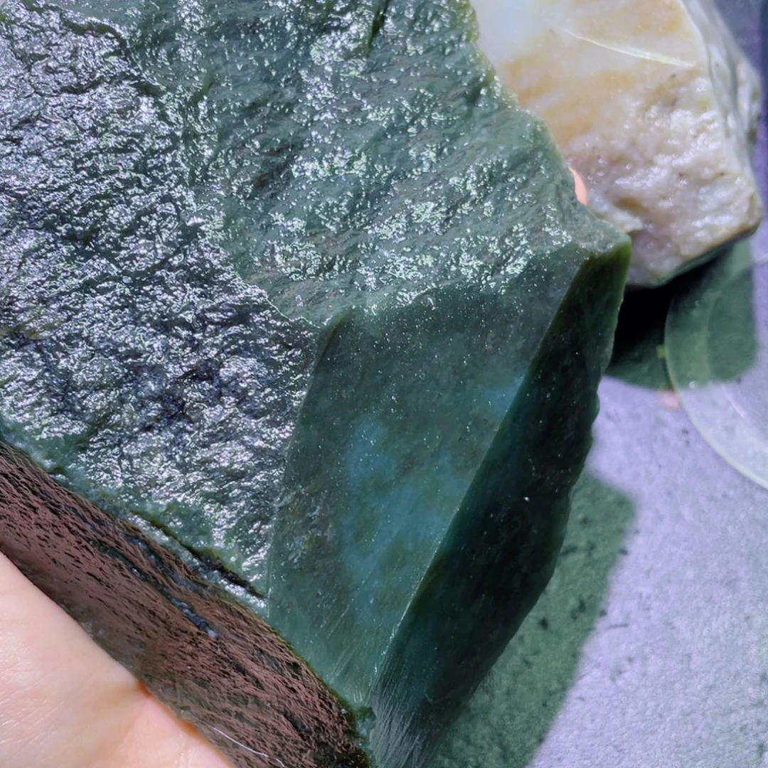 和田玉未镶嵌珠宝半成品