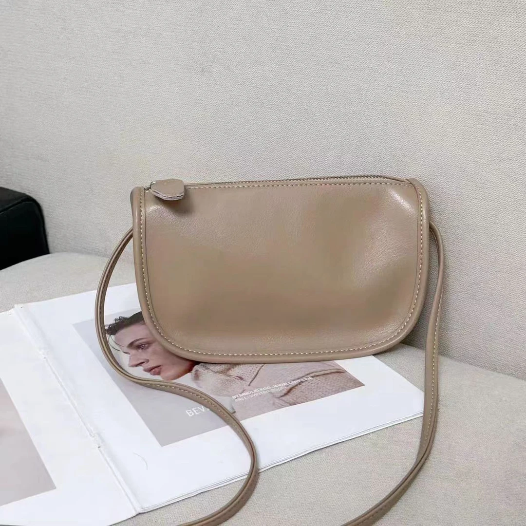 2025新款复古风单肩纯色斜挎包潮流小包包春日慢人风