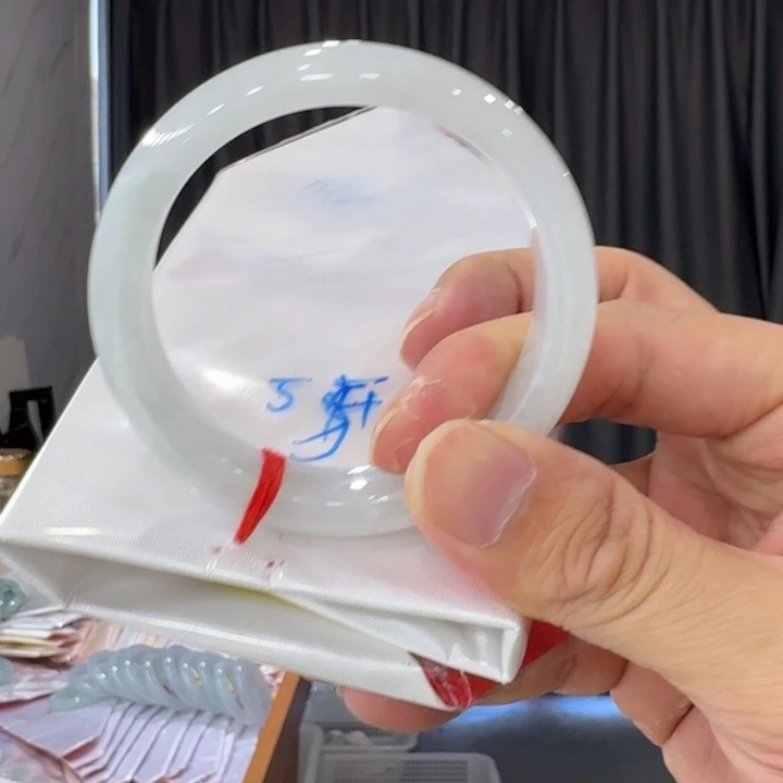 翡翠手镯未镶嵌纯天然缅甸翡翠a货
