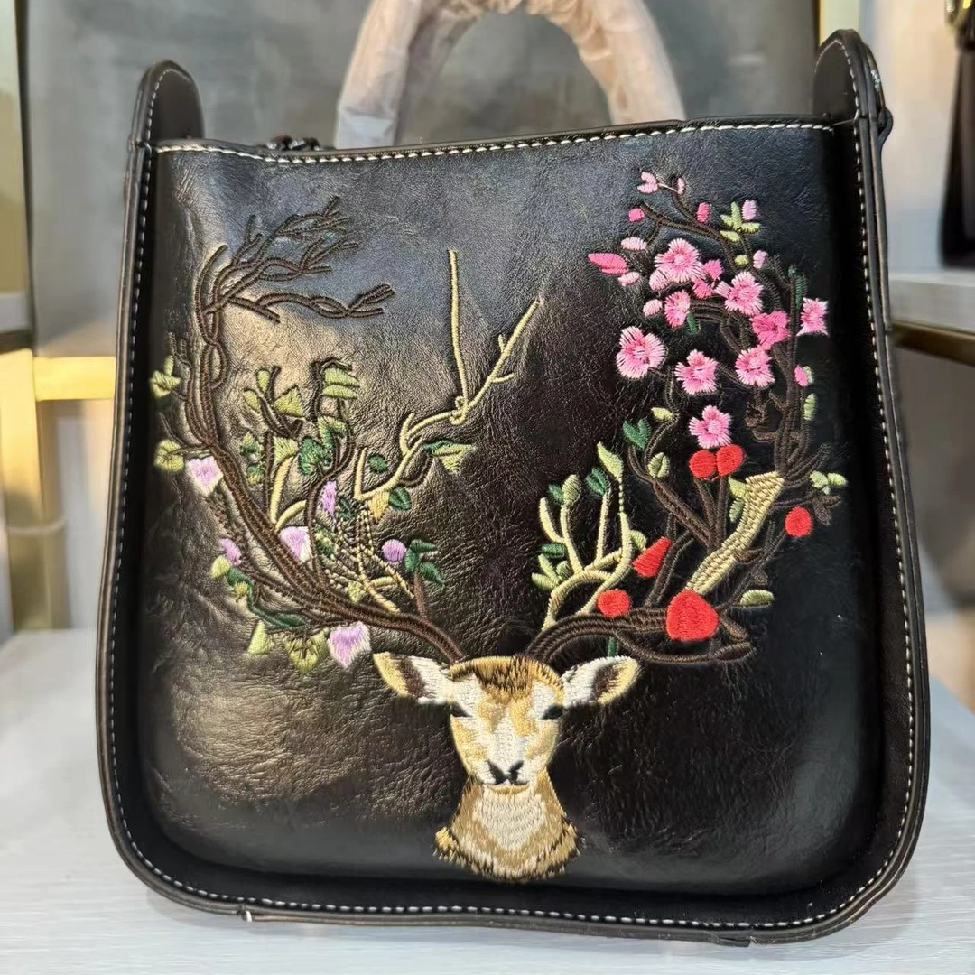 辣妈家小鹿刺绣包