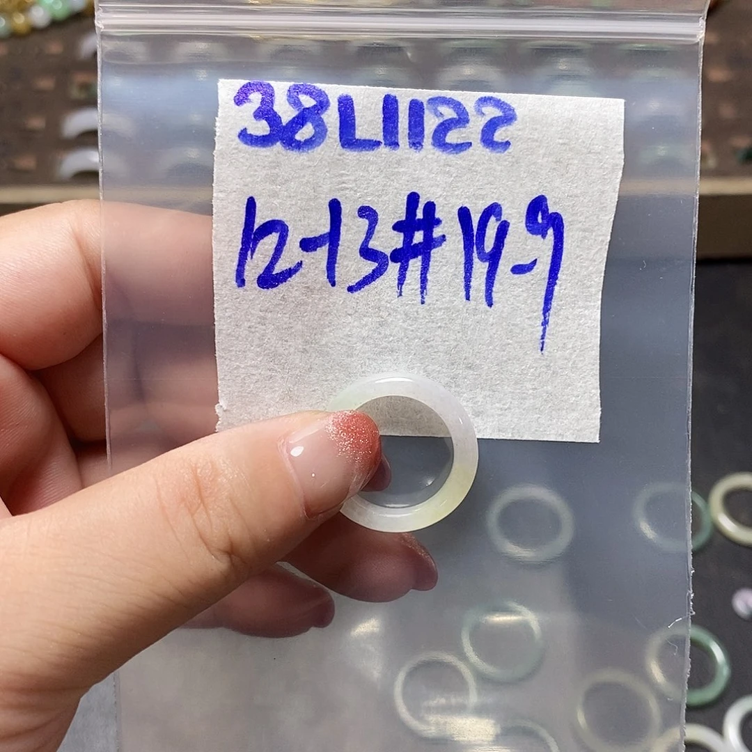 未镶嵌定制翡翠翡翠