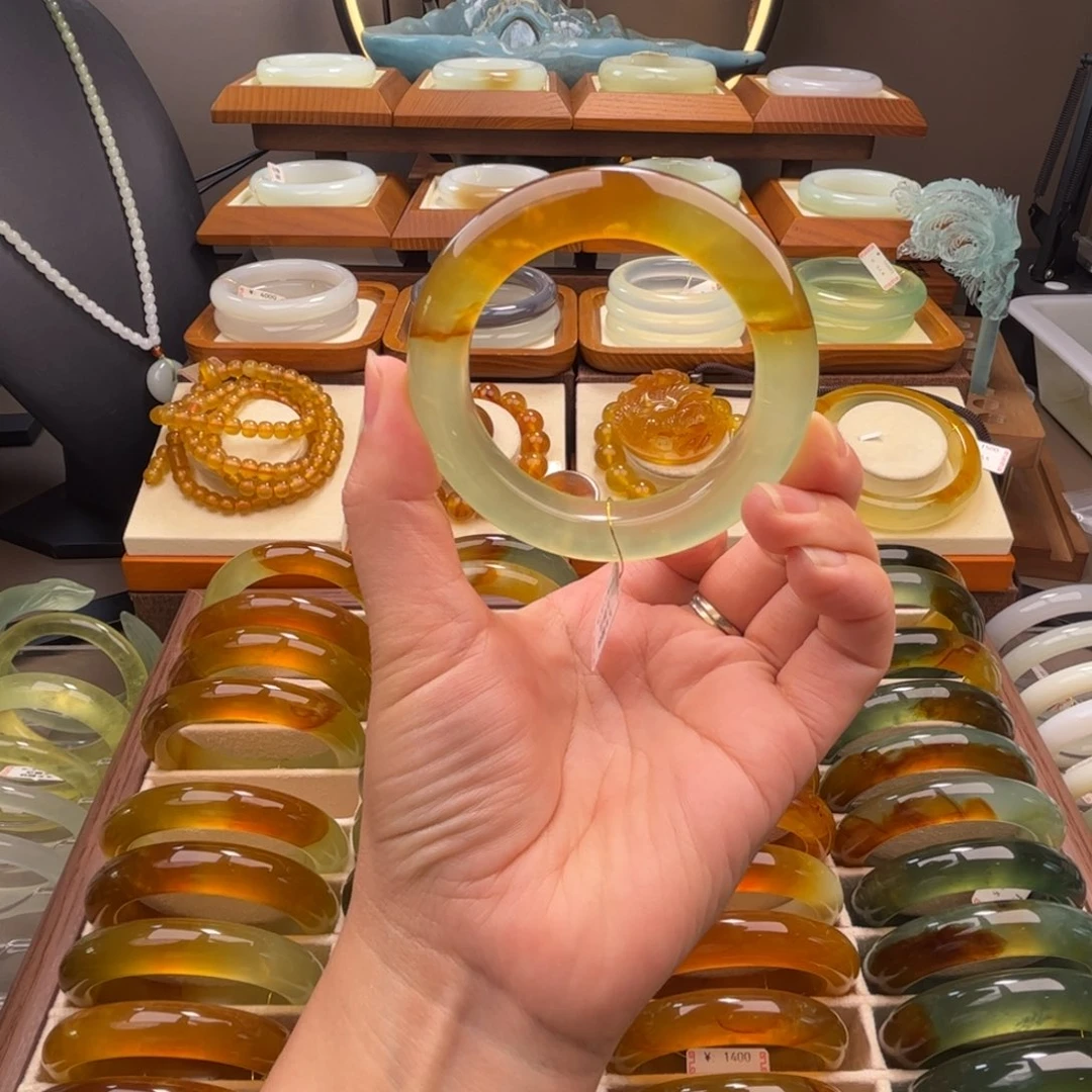 蛇纹石玉未镶嵌手镯56