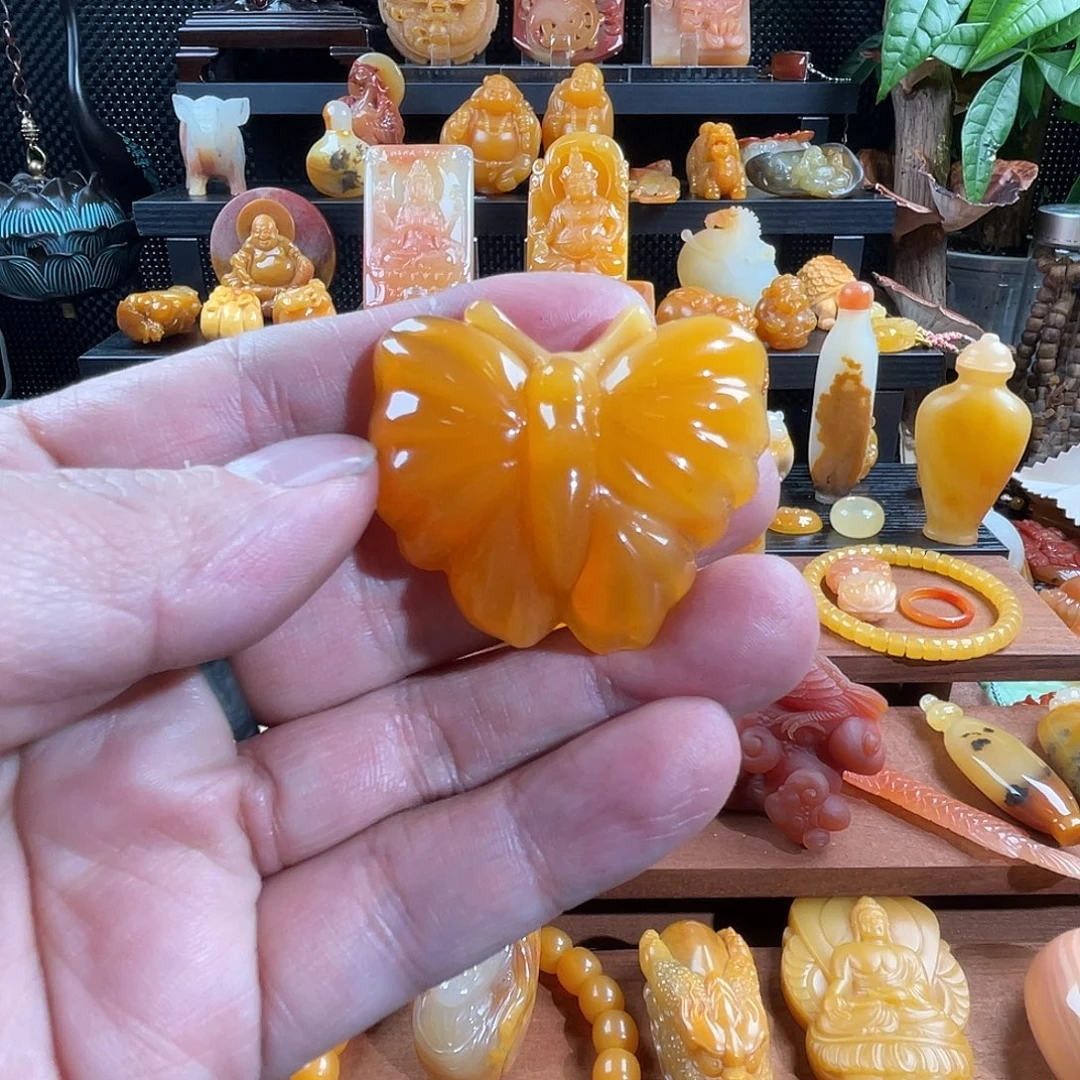 石英质玉（黄龙玉）未镶嵌吊坠