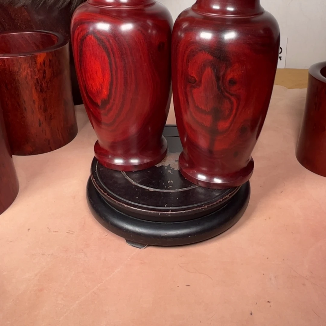 龙***惠檀香木小叶紫檀大花瓶