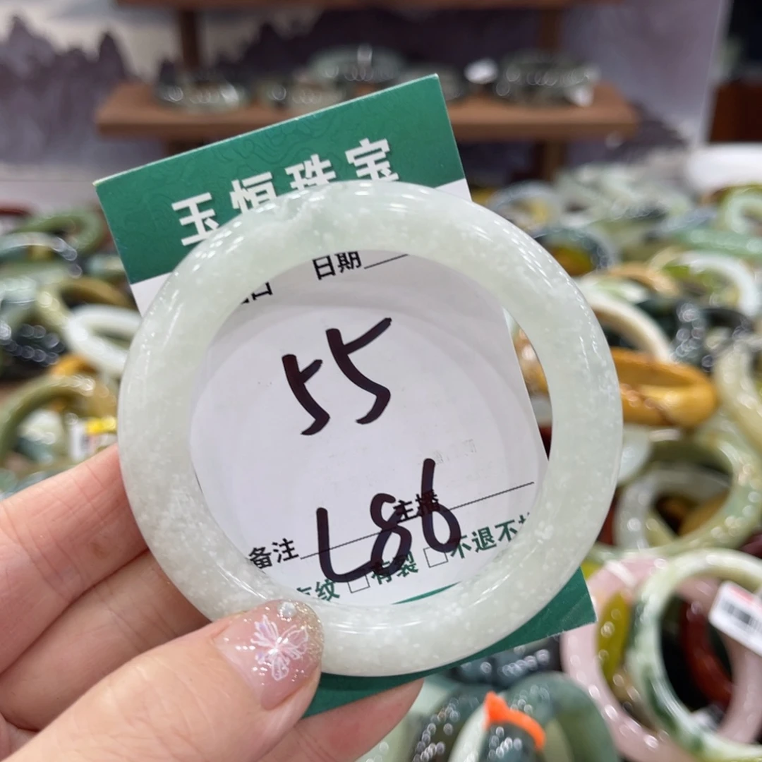 蛇纹石玉未镶嵌手镯手镯