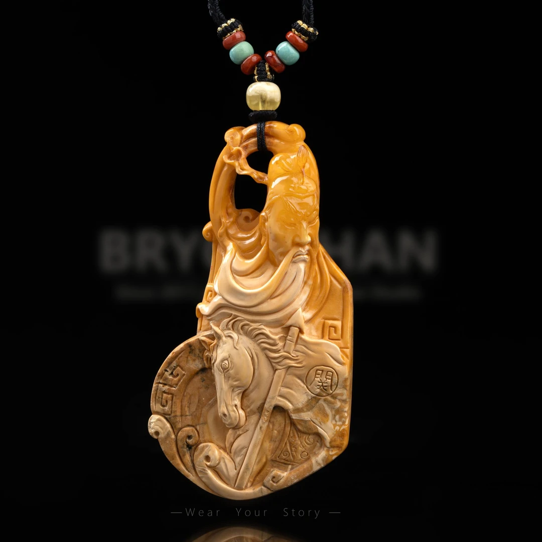 【耀今·义薄云天】（86*46*16mm·27.4g）李卫大师作品·瓷白花氧化蜜蜡