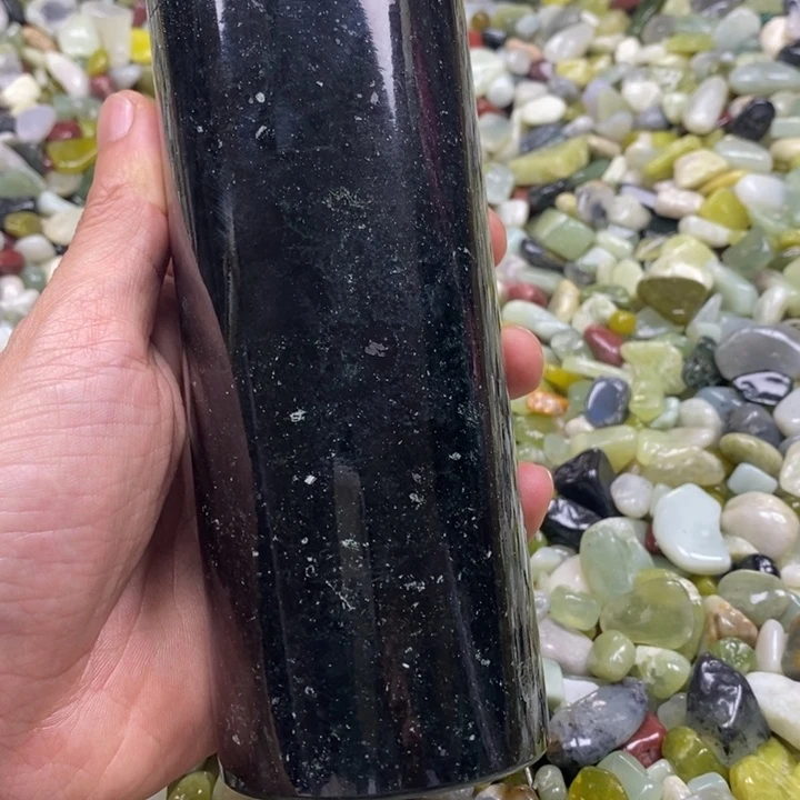 蛇纹石玉鱼缸石未镶嵌