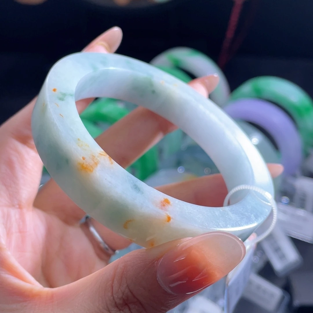 未镶嵌（手镯）定制翡翠