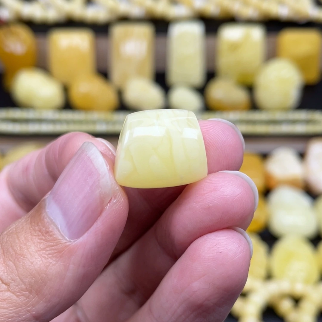 琥珀未镶嵌裸石琥珀蜜蜡