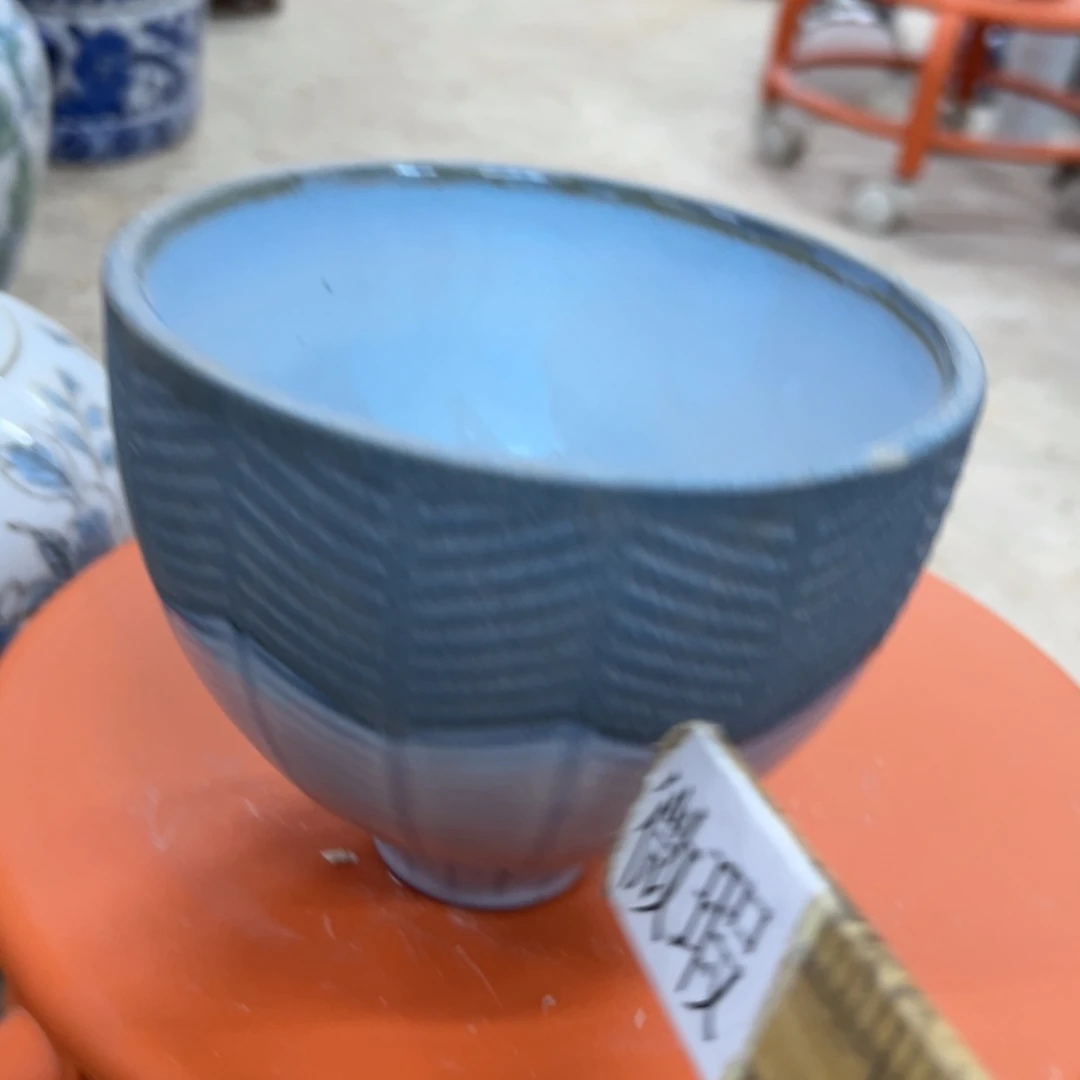 微瑕青花瓷器值得厚爱