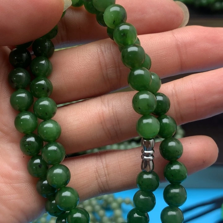 若***水颈饰未镶嵌和田玉（碧玉）