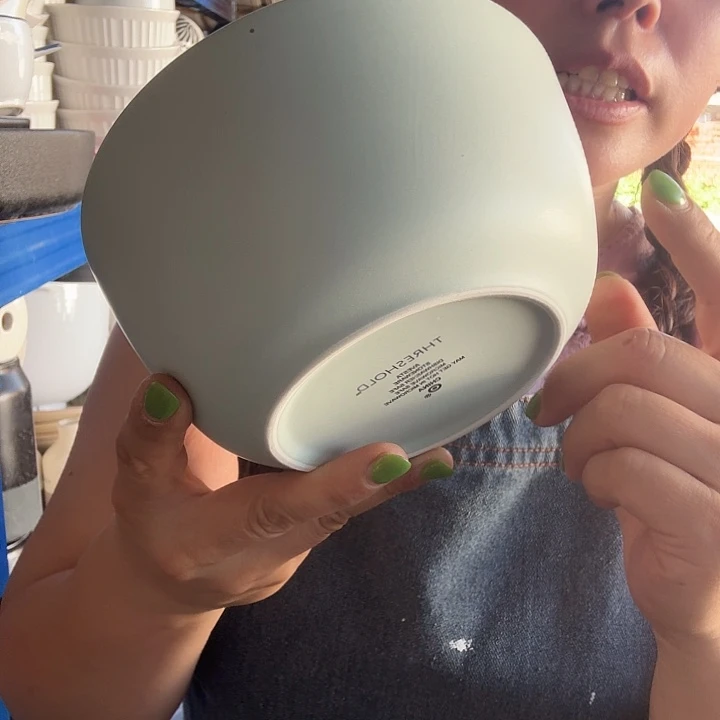 外贸尾单高温陶瓷微瑕薄荷绿面碗两个