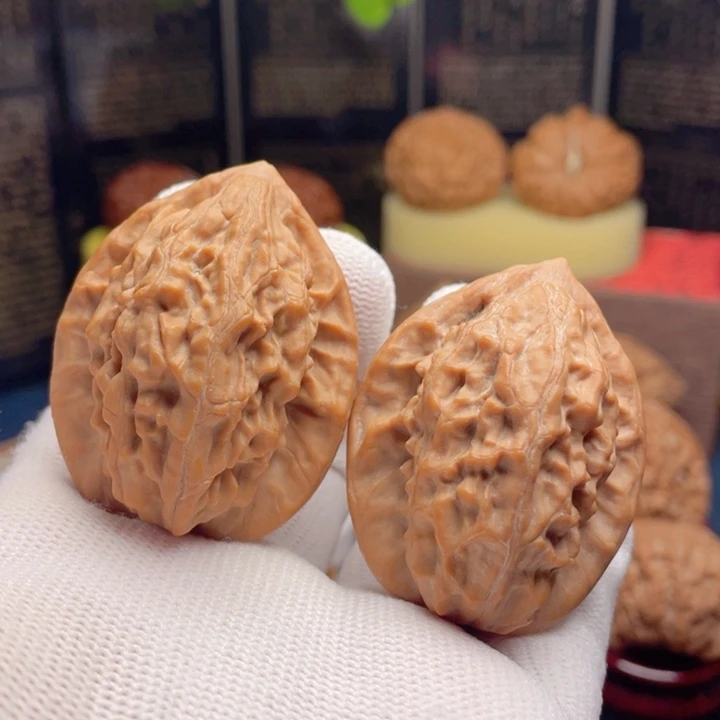 文玩核桃吊坠37原桩型大红袍