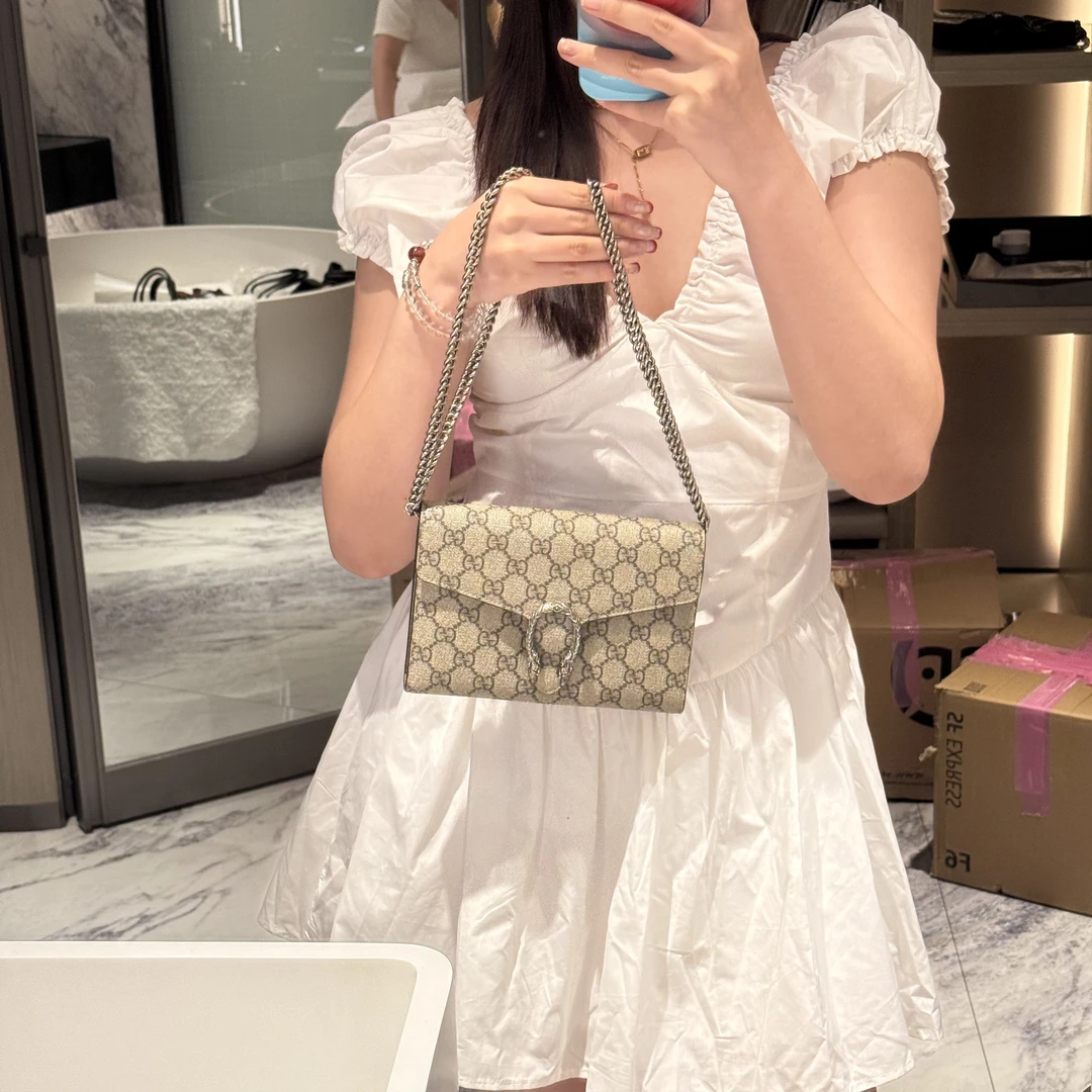 95新 GUCCI/古驰 Gucci老花单肩斜挎包