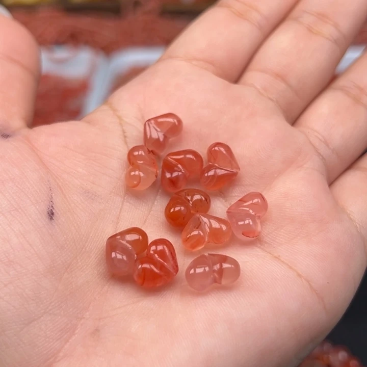南红玛瑙未镶嵌吊坠(不含链)多样性