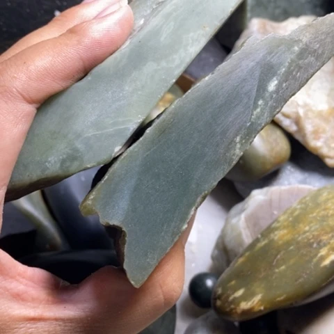未镶嵌和田玉（糖玉）挂件