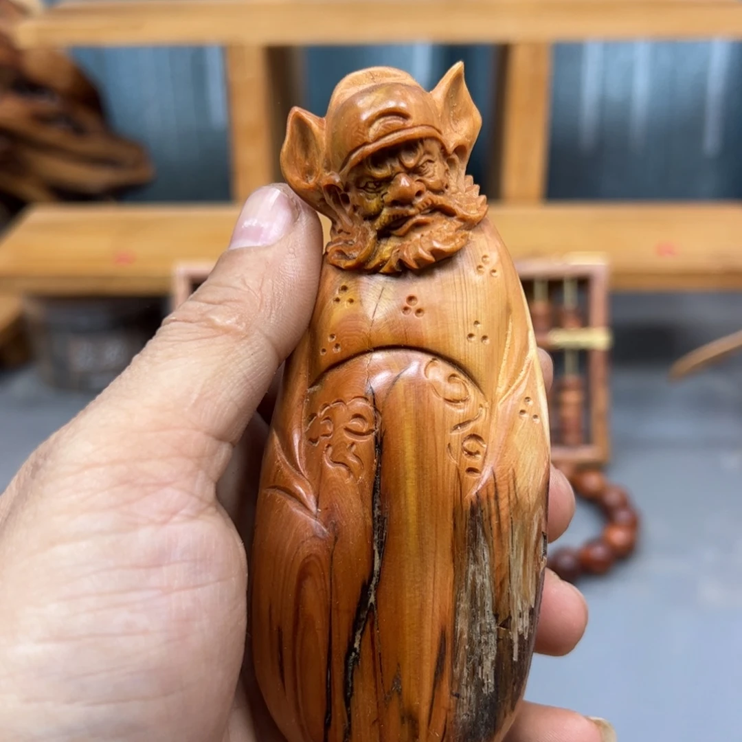 卓***坝木崖柏木摆件手把件