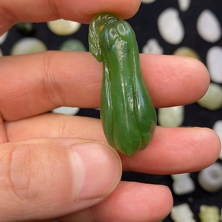 和田玉颈饰未镶嵌等**运