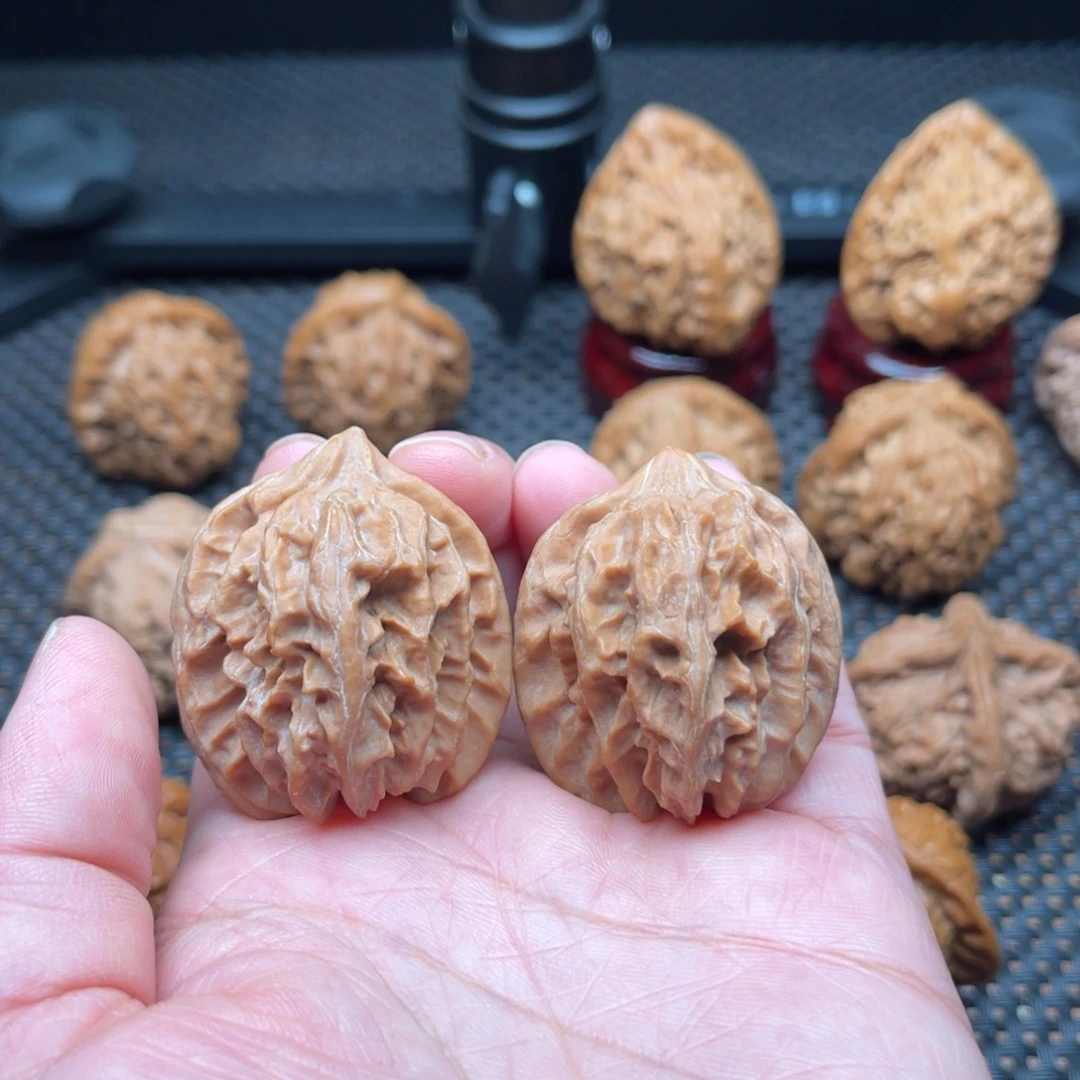 用***1文玩核桃吊坠曹大龙