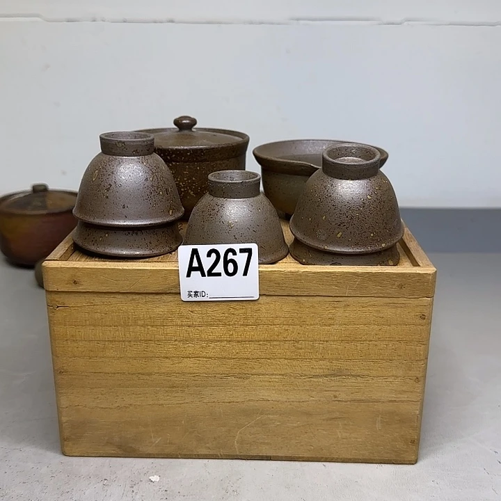 备前烧作品备前烧作品杯子有磕