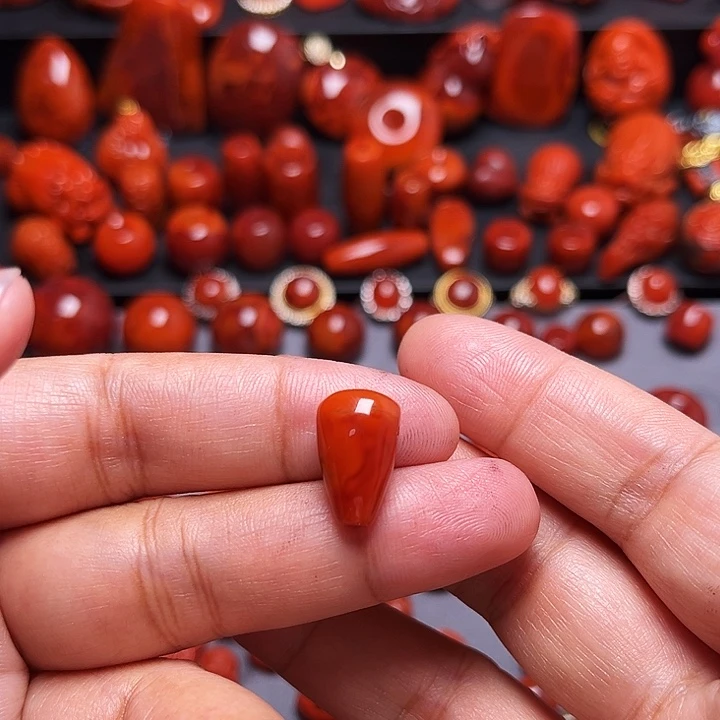 南红玛瑙未镶嵌配饰火焰纹三通9.9mm