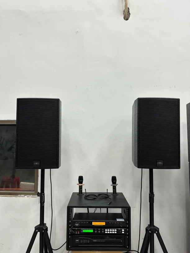 英国 曼臣12寸专业家庭KTV音响，四件套，不包邮