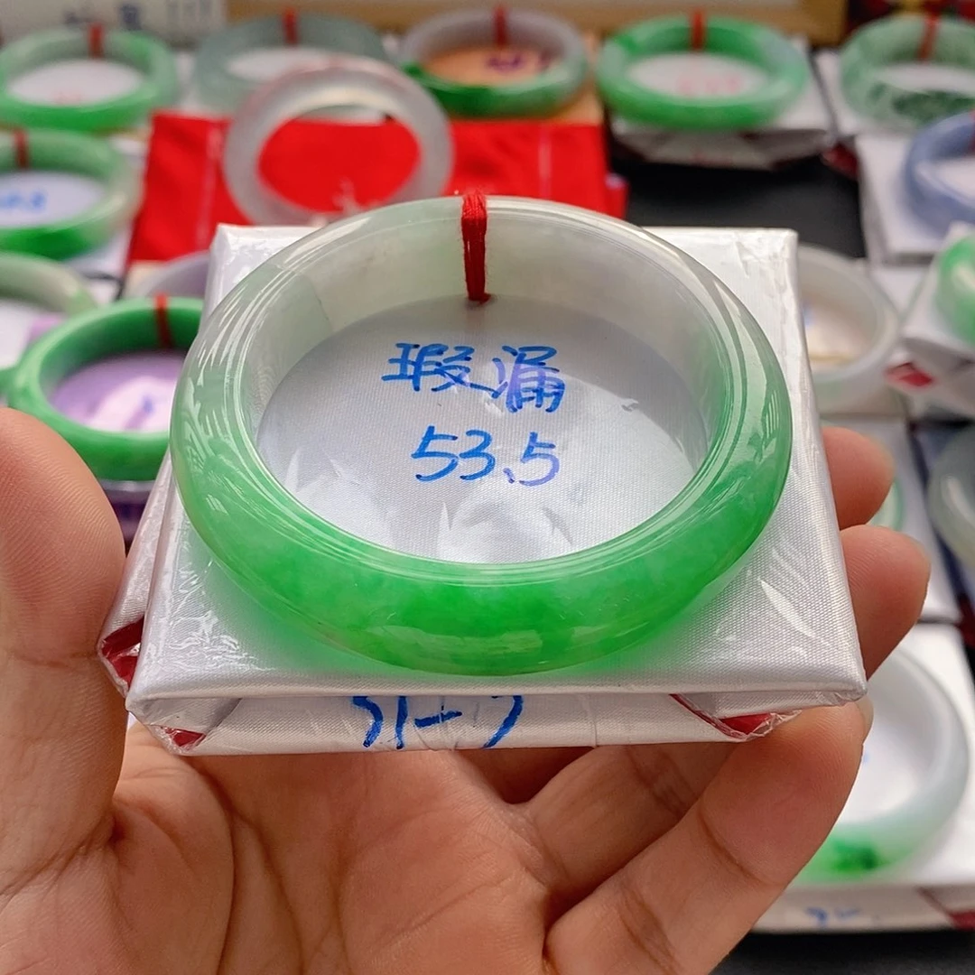 翡翠手镯未镶嵌7号