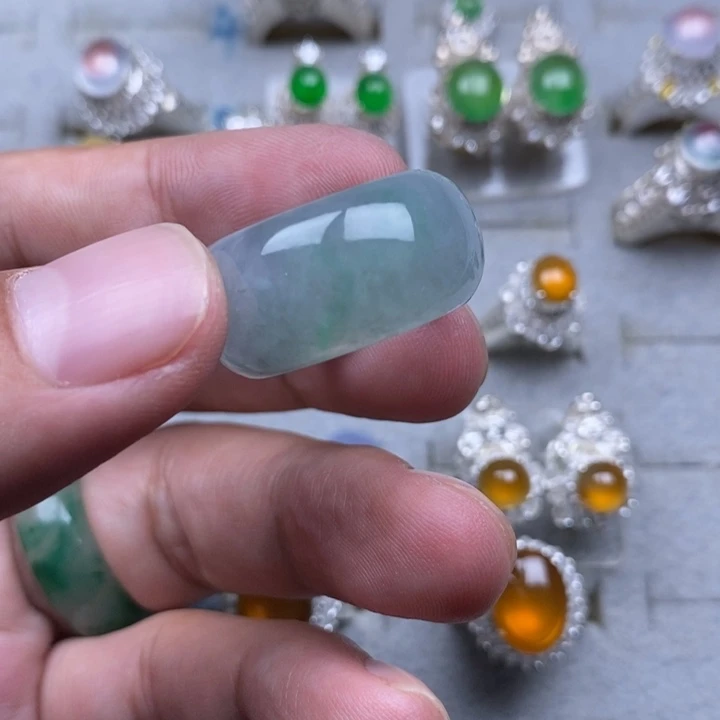 定制翡翠未镶嵌宽版18.3金丝绿