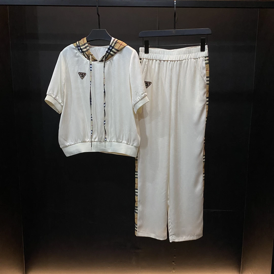 编号【357】2025夏季潮奢新款原创休闲运动连帽女款套装-1257