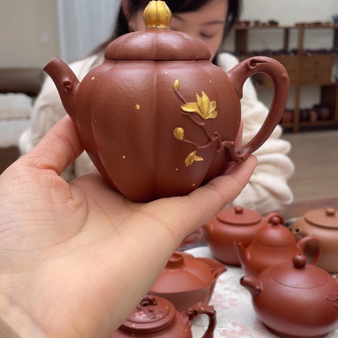 紫砂茶壶玉兰花锦文