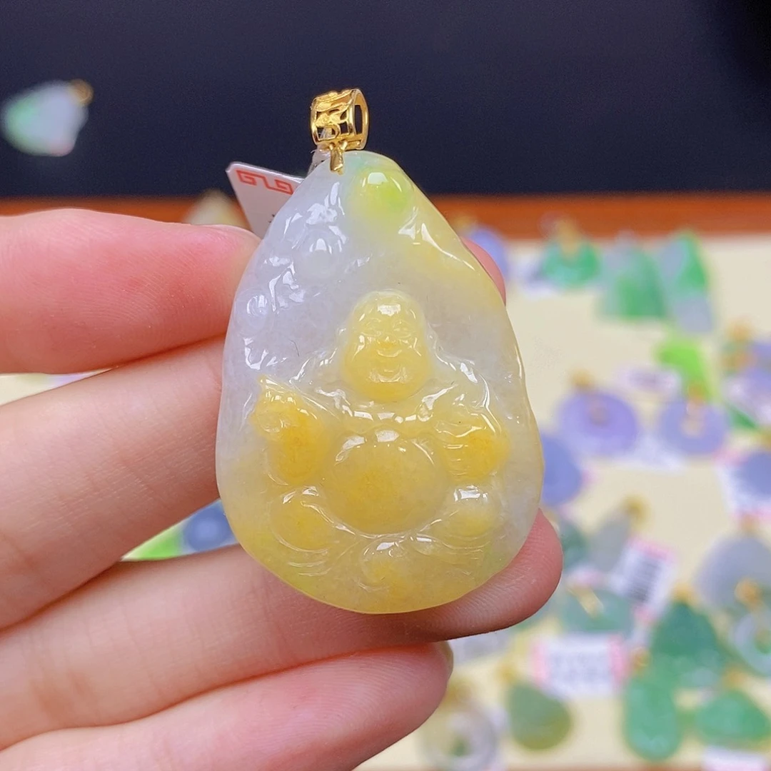 翡翠颈饰18K金镶嵌翡翠