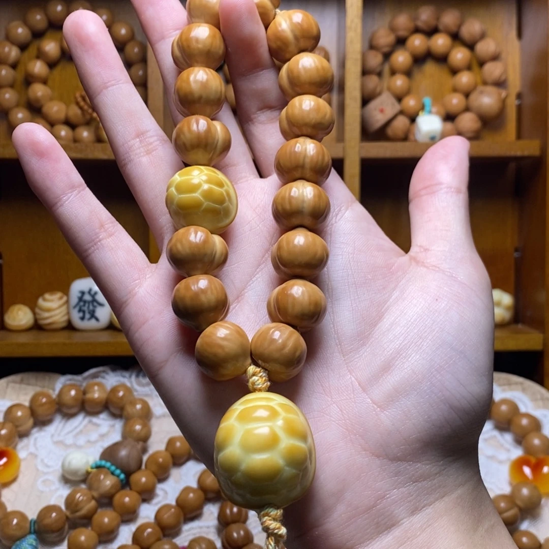 把件猴头核桃屁桃