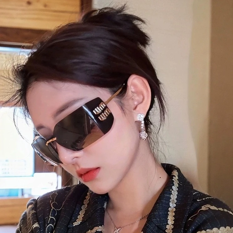 miu家复古墨镜美式高级感富家千金时尚太阳镜张元英同款网红眼镜