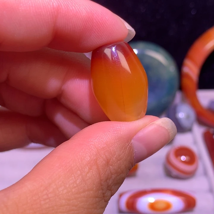 未镶嵌玛瑙/玉髓珠宝奇石