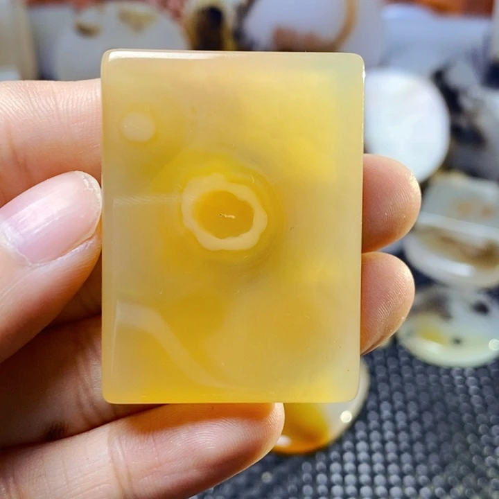 玛瑙/玉髓未镶嵌珠宝半成品